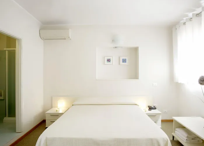 Cervetta 5 Szálloda Modena