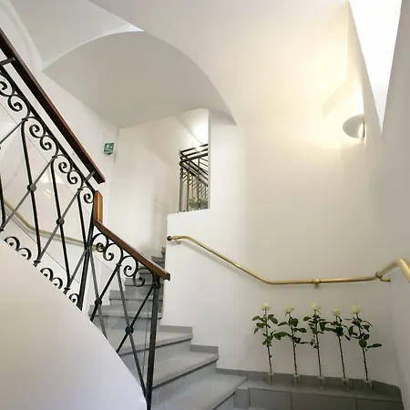 Hotel Cervetta 5